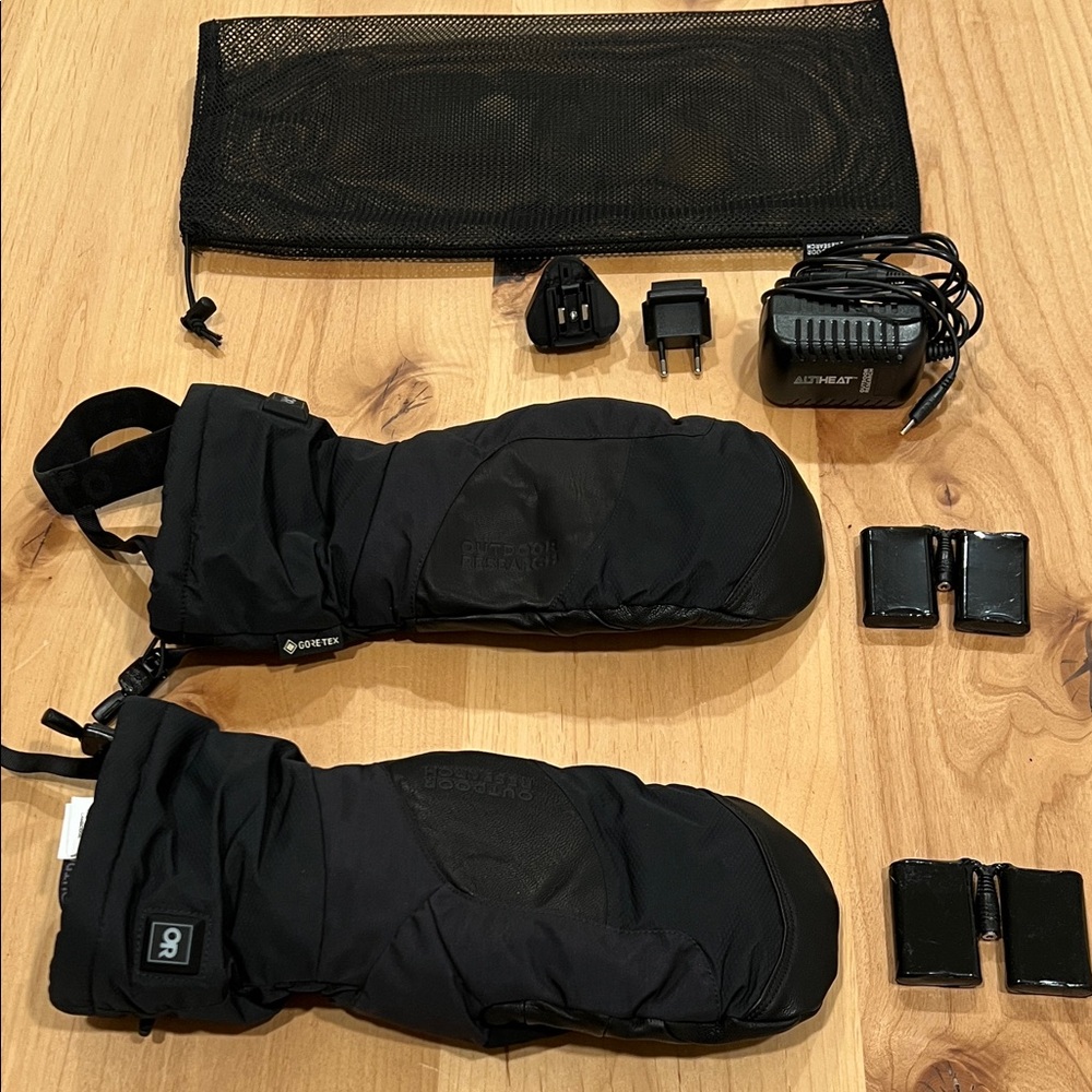 Outdoor Research Prevail Gore-Tex Heated Mittens